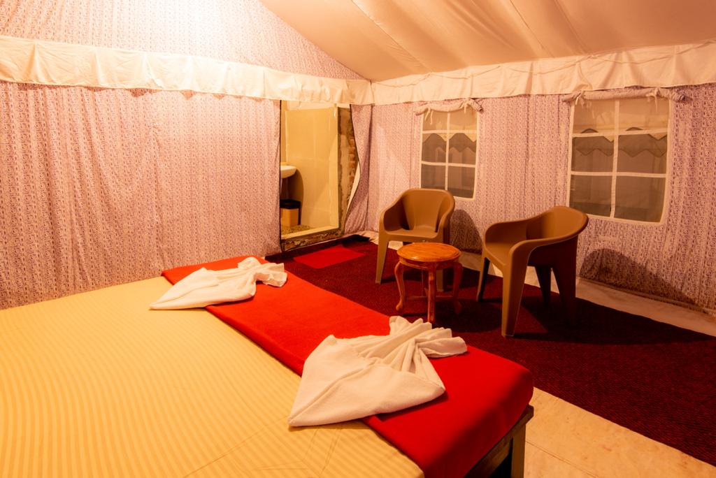 stay in dew drop jungle resort dandeli